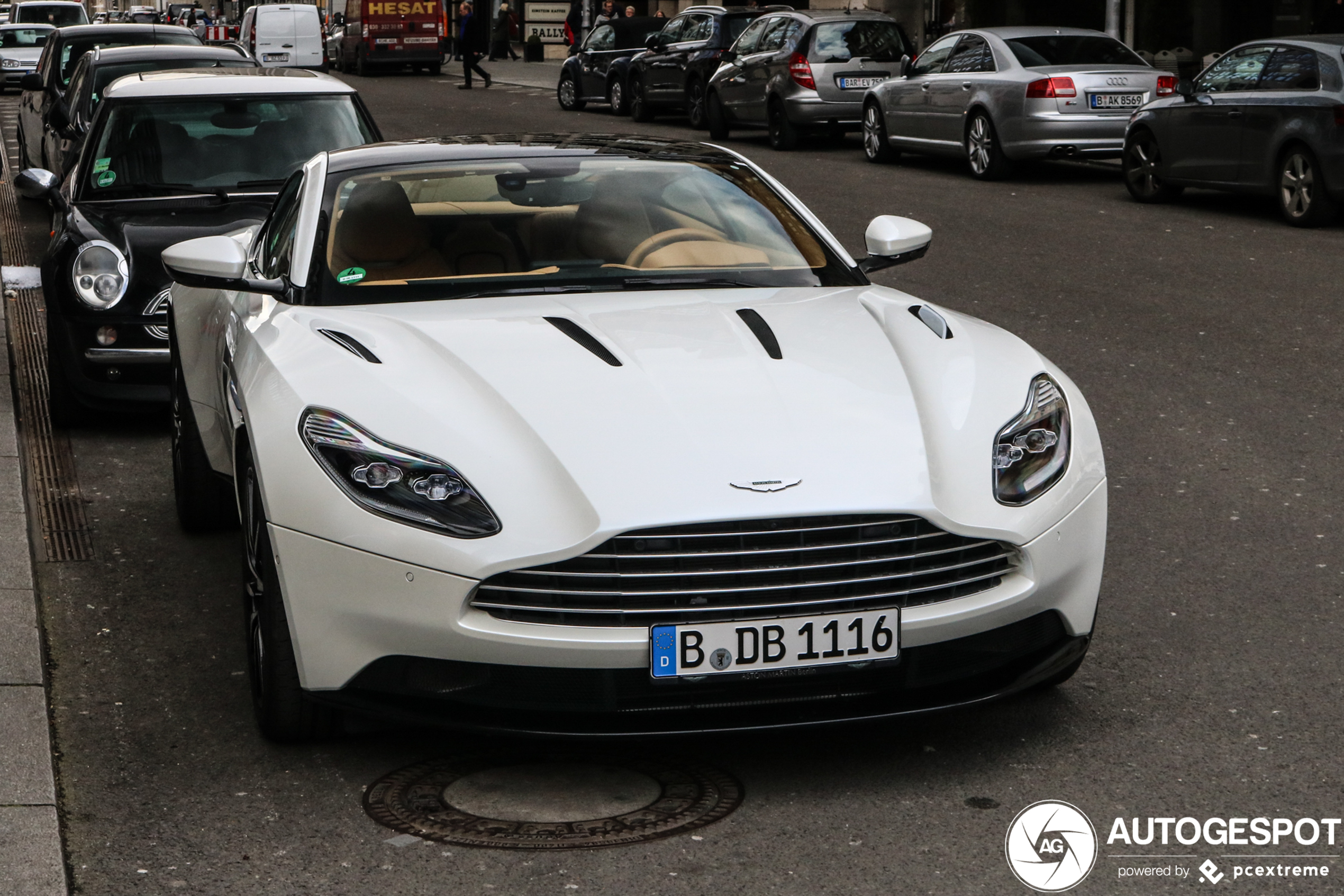 Aston Martin DB11 Launch Edition