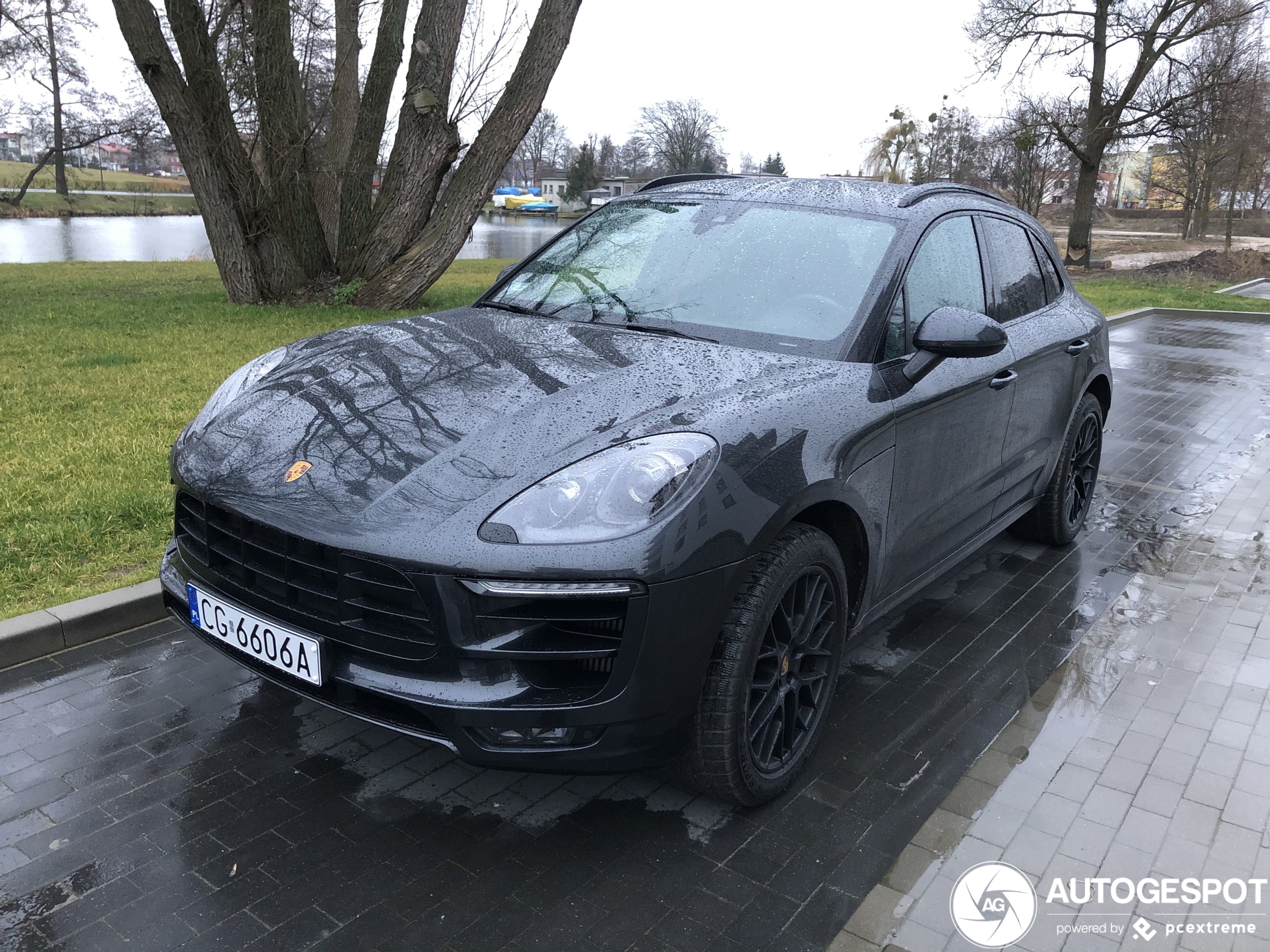 Porsche 95B Macan GTS