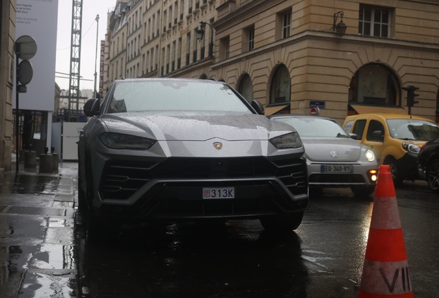 Lamborghini Urus