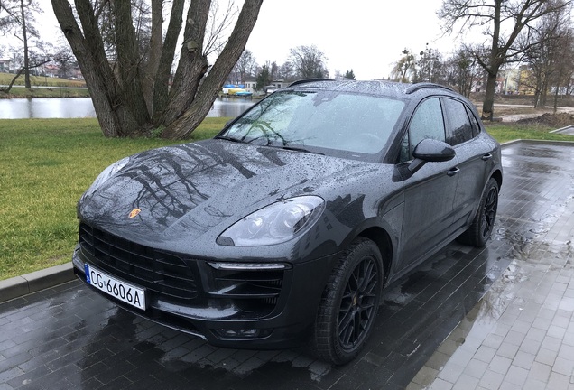 Porsche 95B Macan GTS