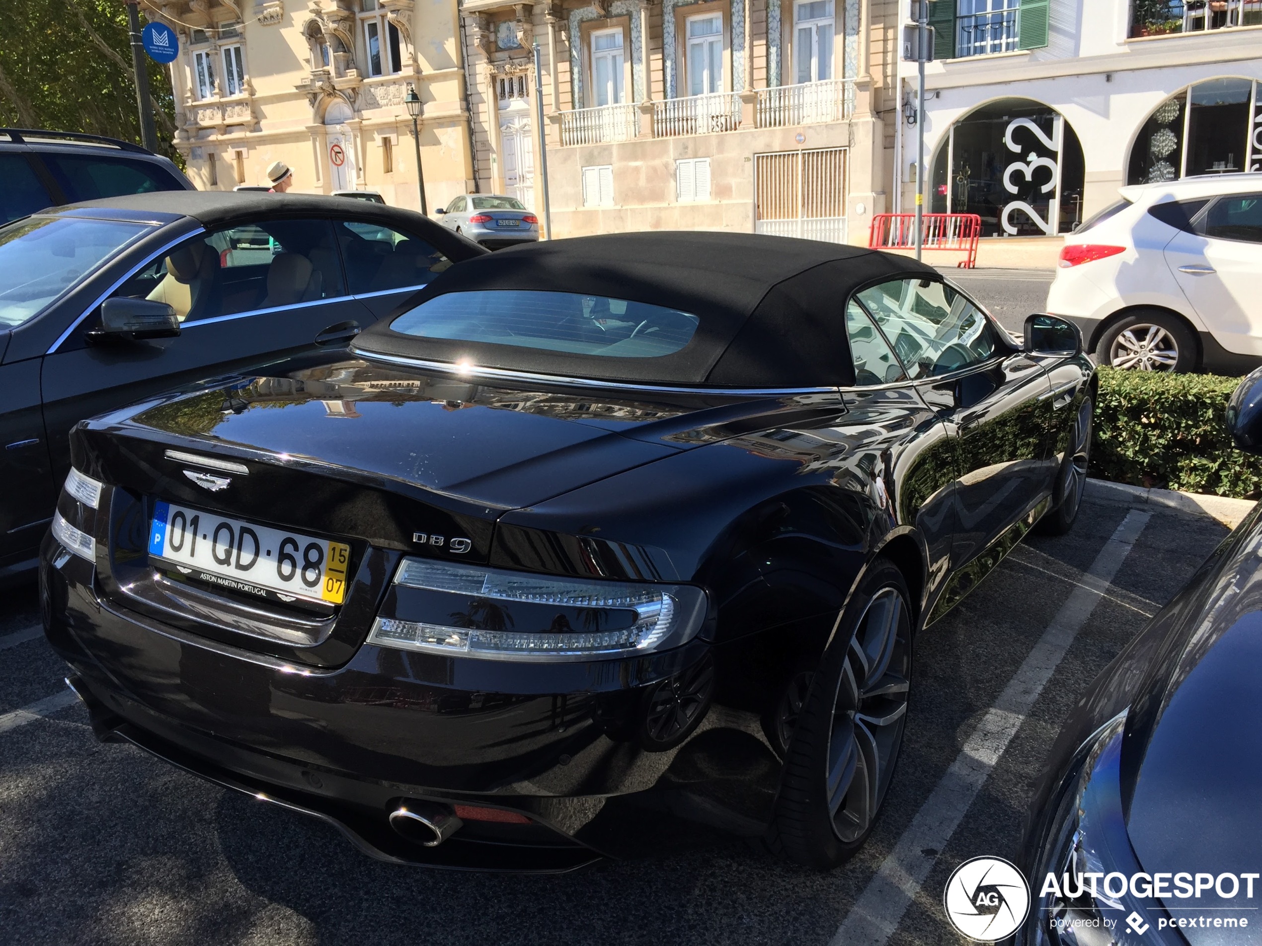 Aston Martin DB9 Volante 2013