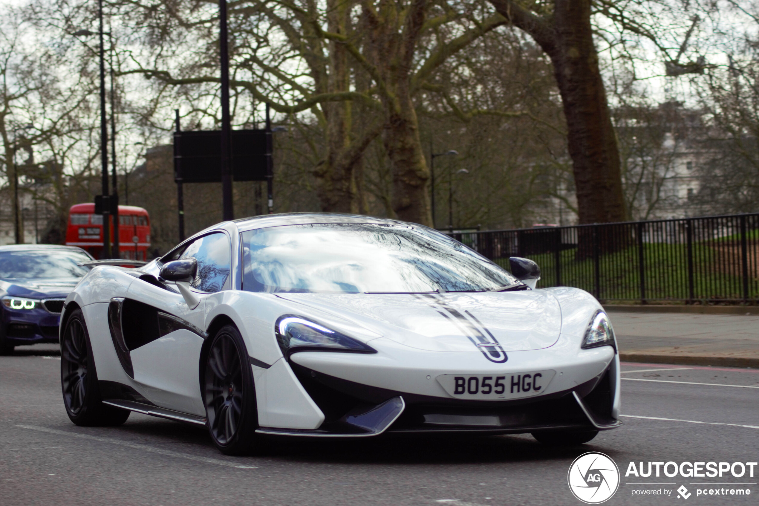 McLaren 570S