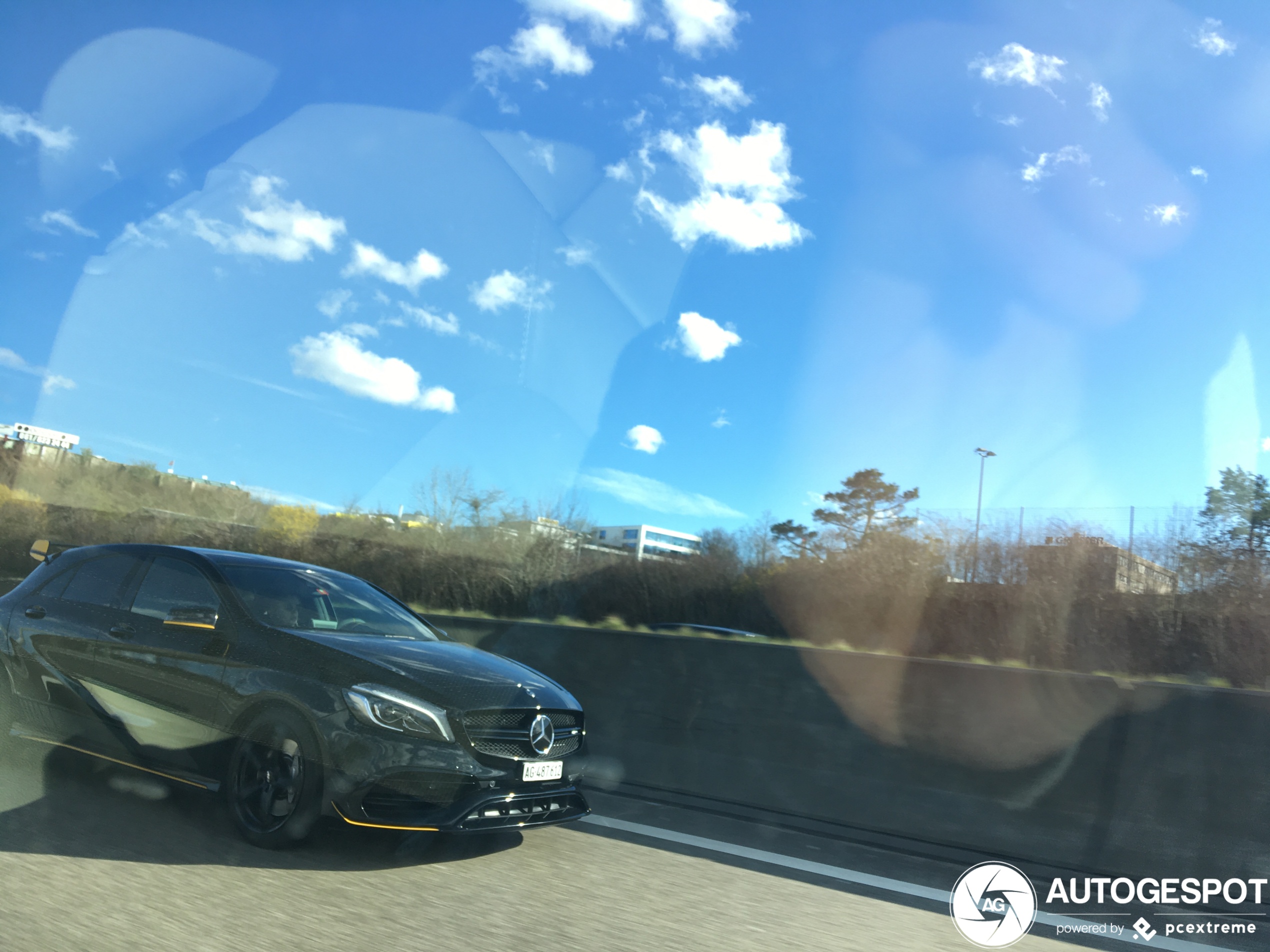 Mercedes-AMG A 45 W176 Yellow Night Edition