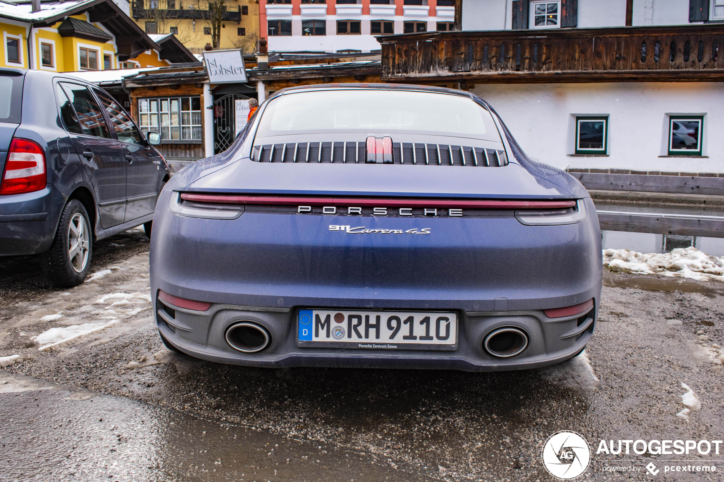 Porsche 992 Carrera 4S