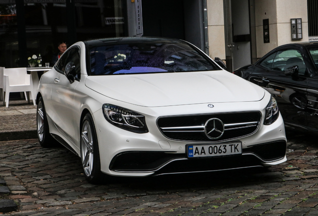 Mercedes-Benz S 63 AMG Coupé C217