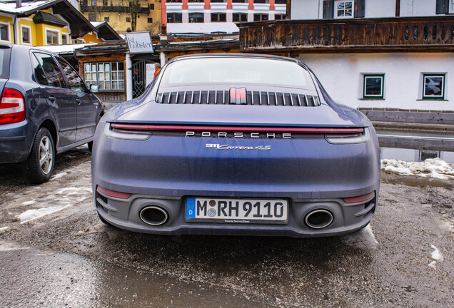 Porsche 992 Carrera 4S