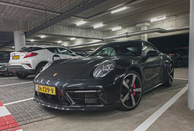 Porsche 992 Carrera 4S Cabriolet