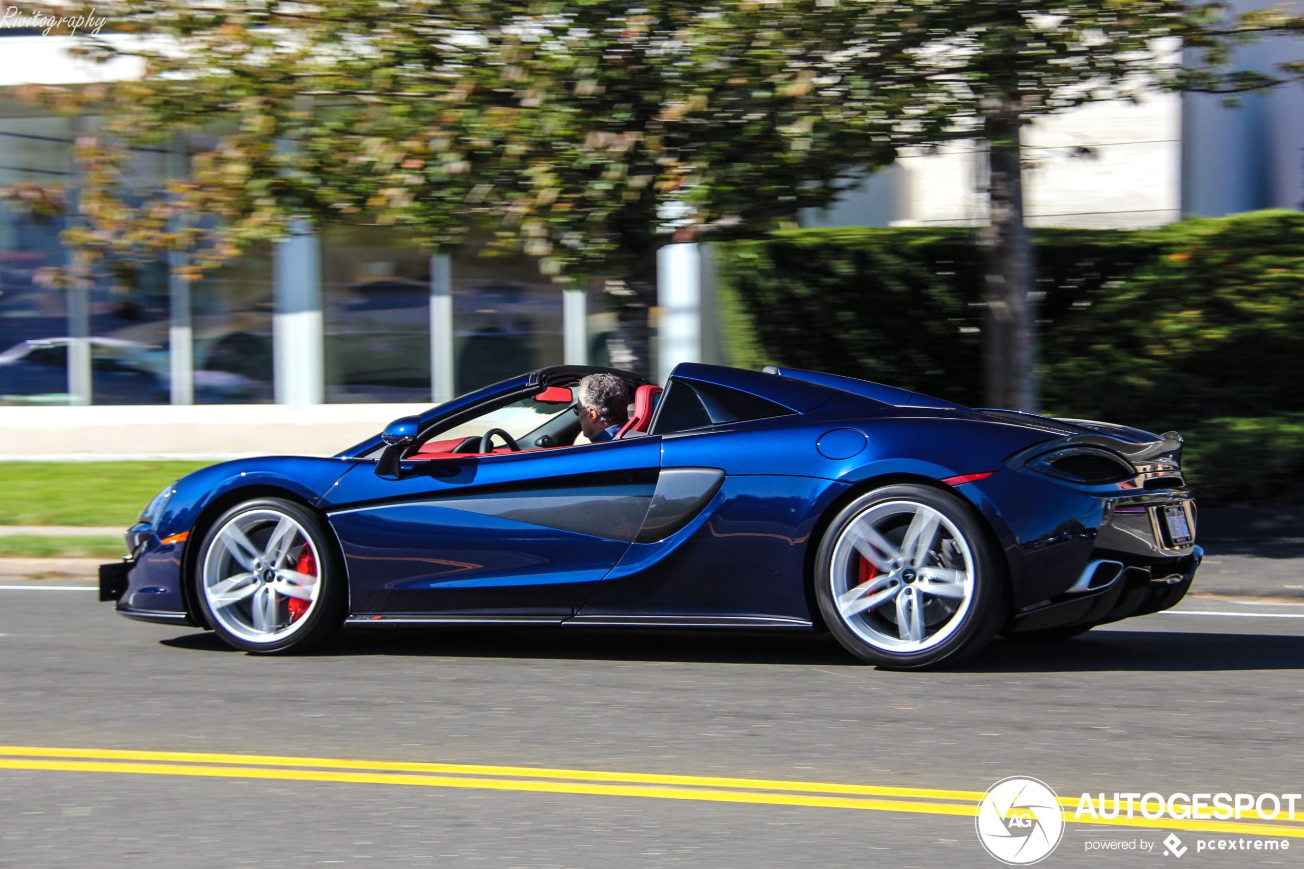 Spot of the day USA: Mclaren 570S Spider