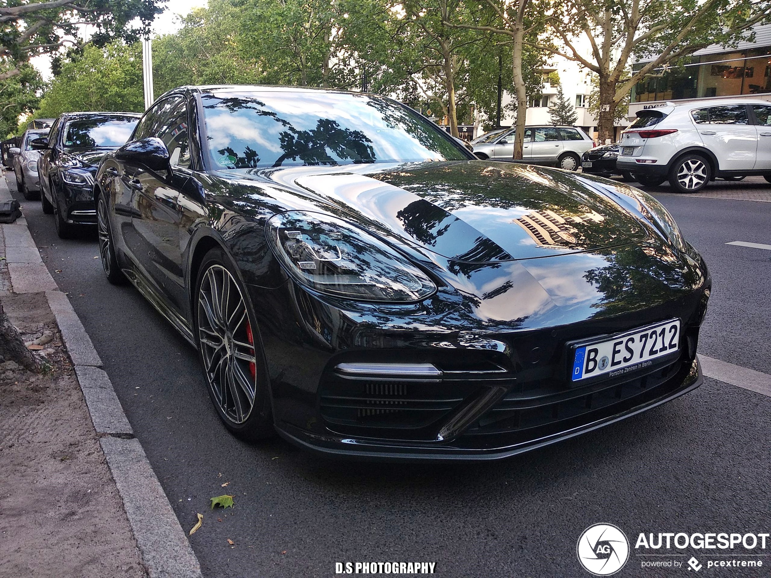 Porsche 971 Panamera Turbo