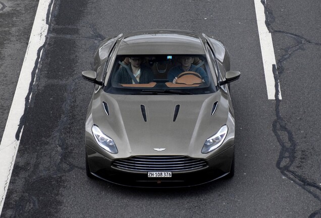 Aston Martin DB11