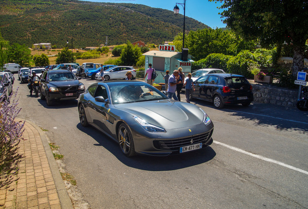 Ferrari GTC4Lusso