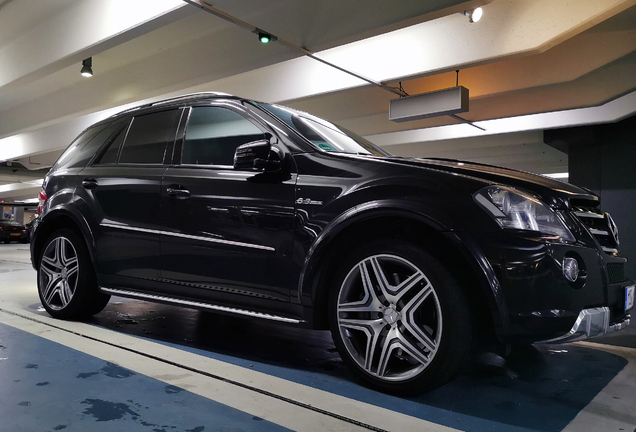 Mercedes-Benz ML 63 AMG 10th Anniversary