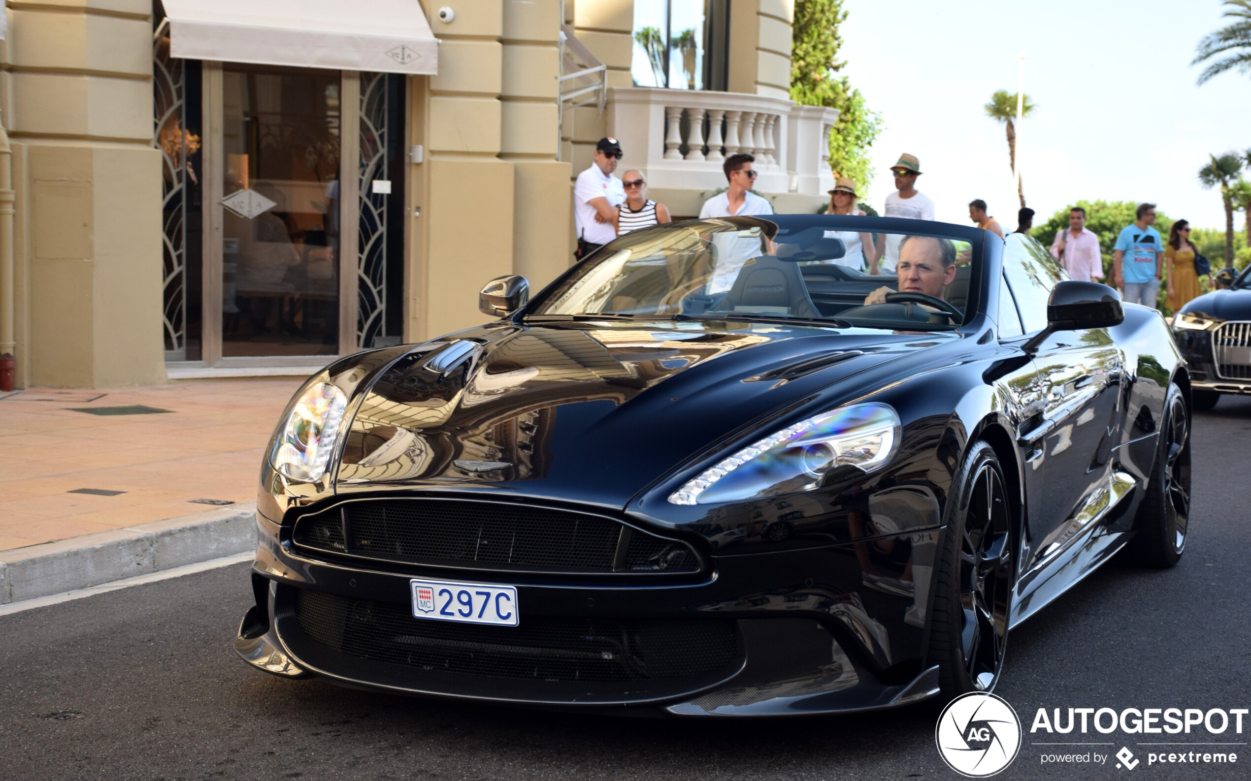 Aston Martin Vanquish S Volante 2017