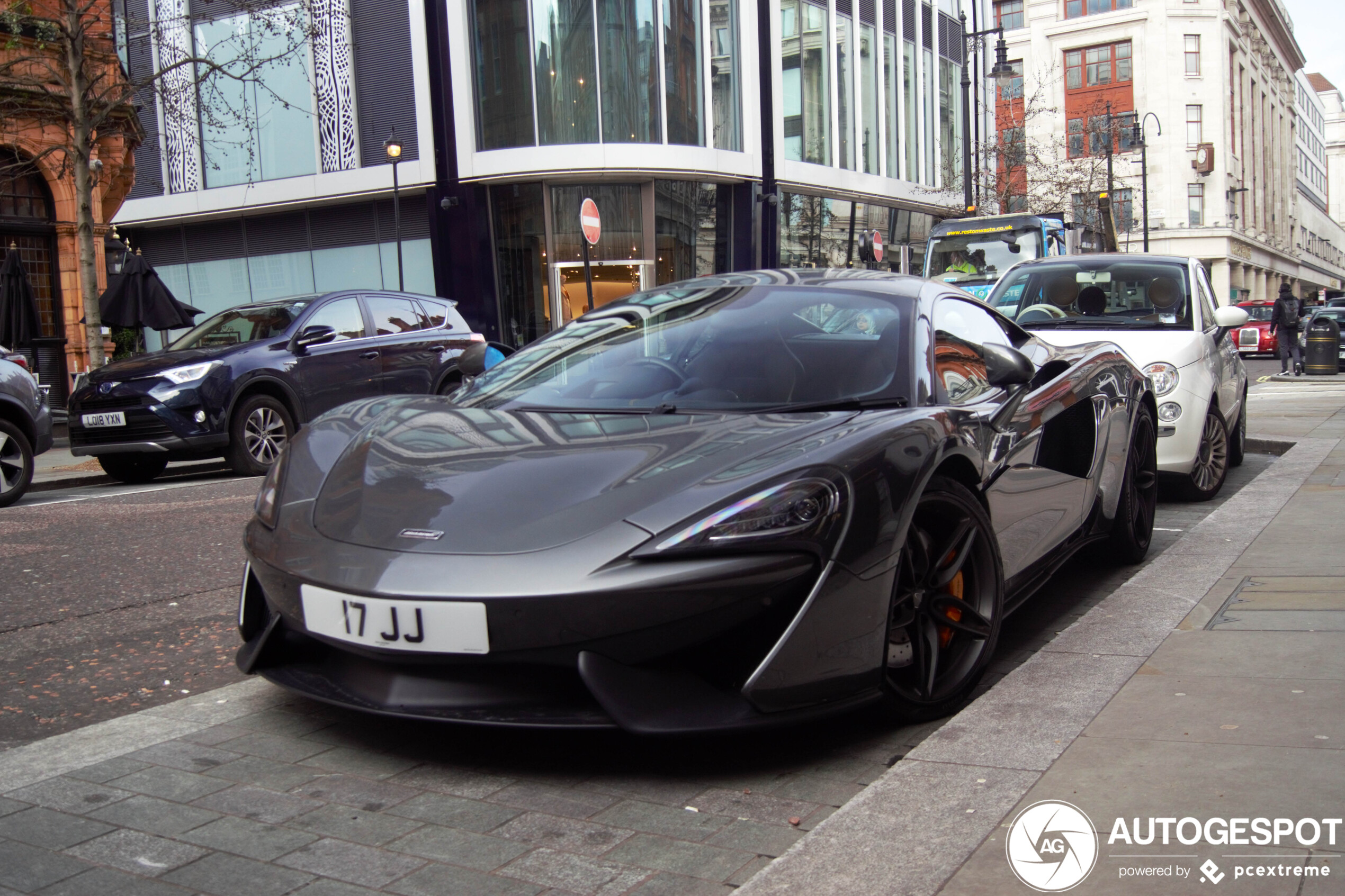 McLaren 540C