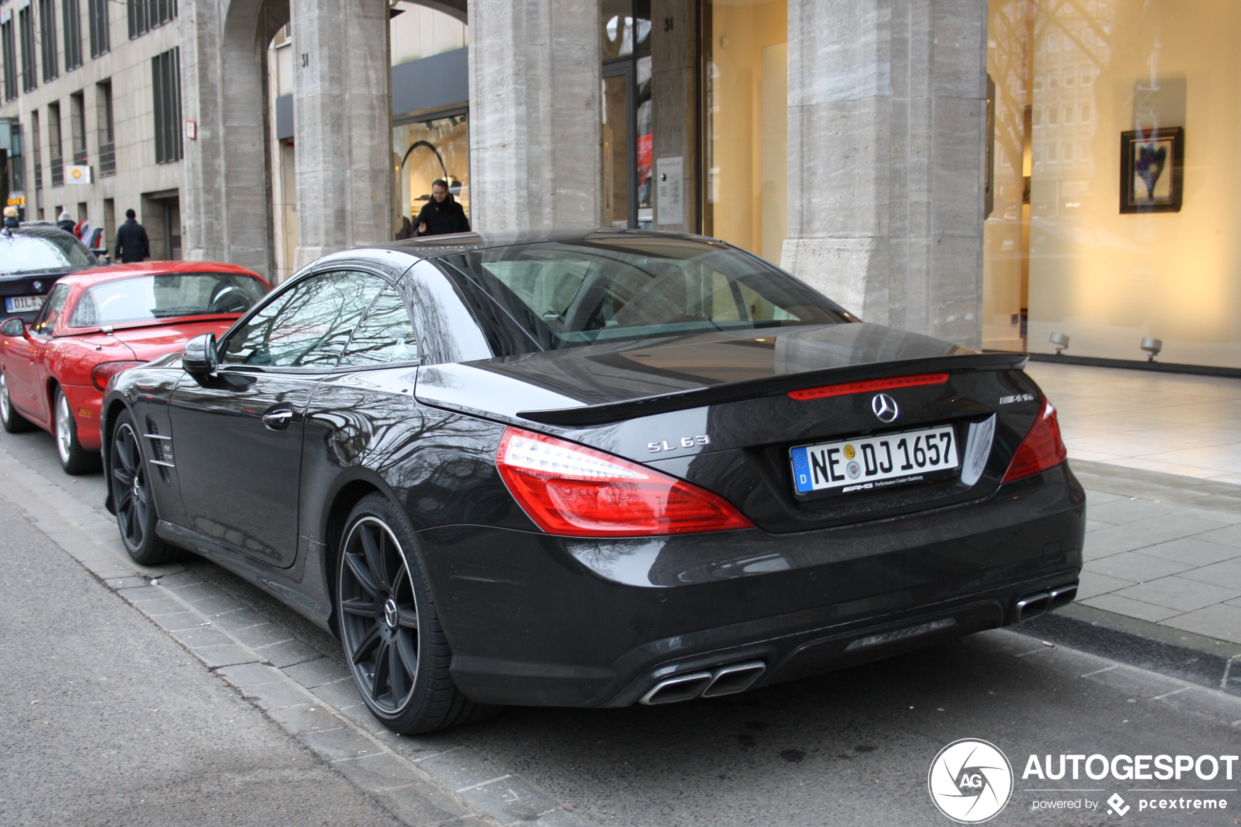 Mercedes-Benz SL 63 AMG R231