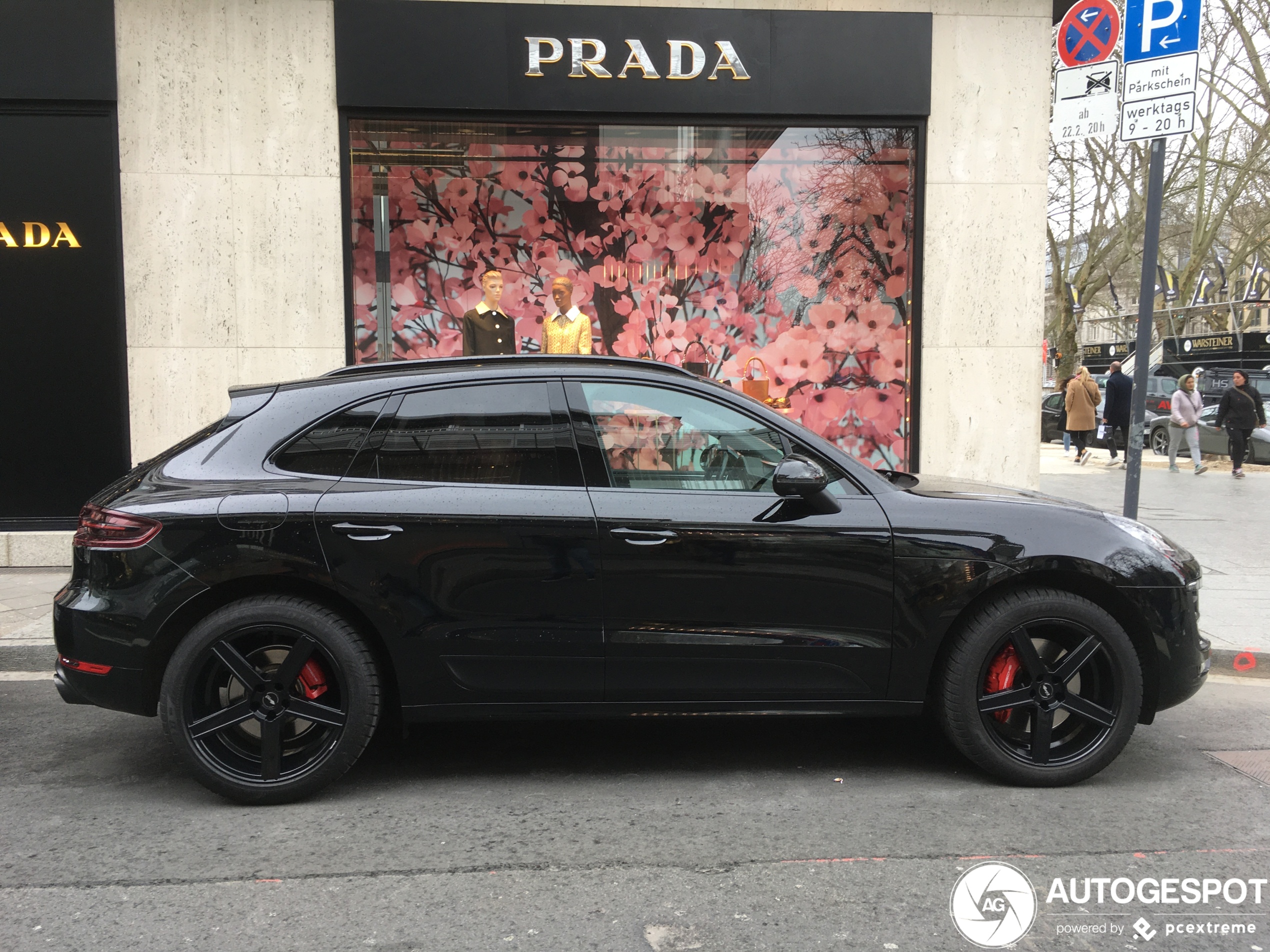 Porsche 95B Macan GTS