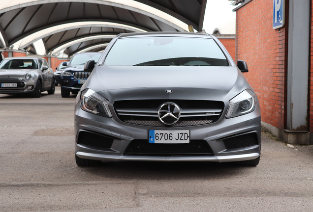 Mercedes-Benz A 45 AMG