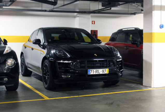 Porsche 95B Macan GTS