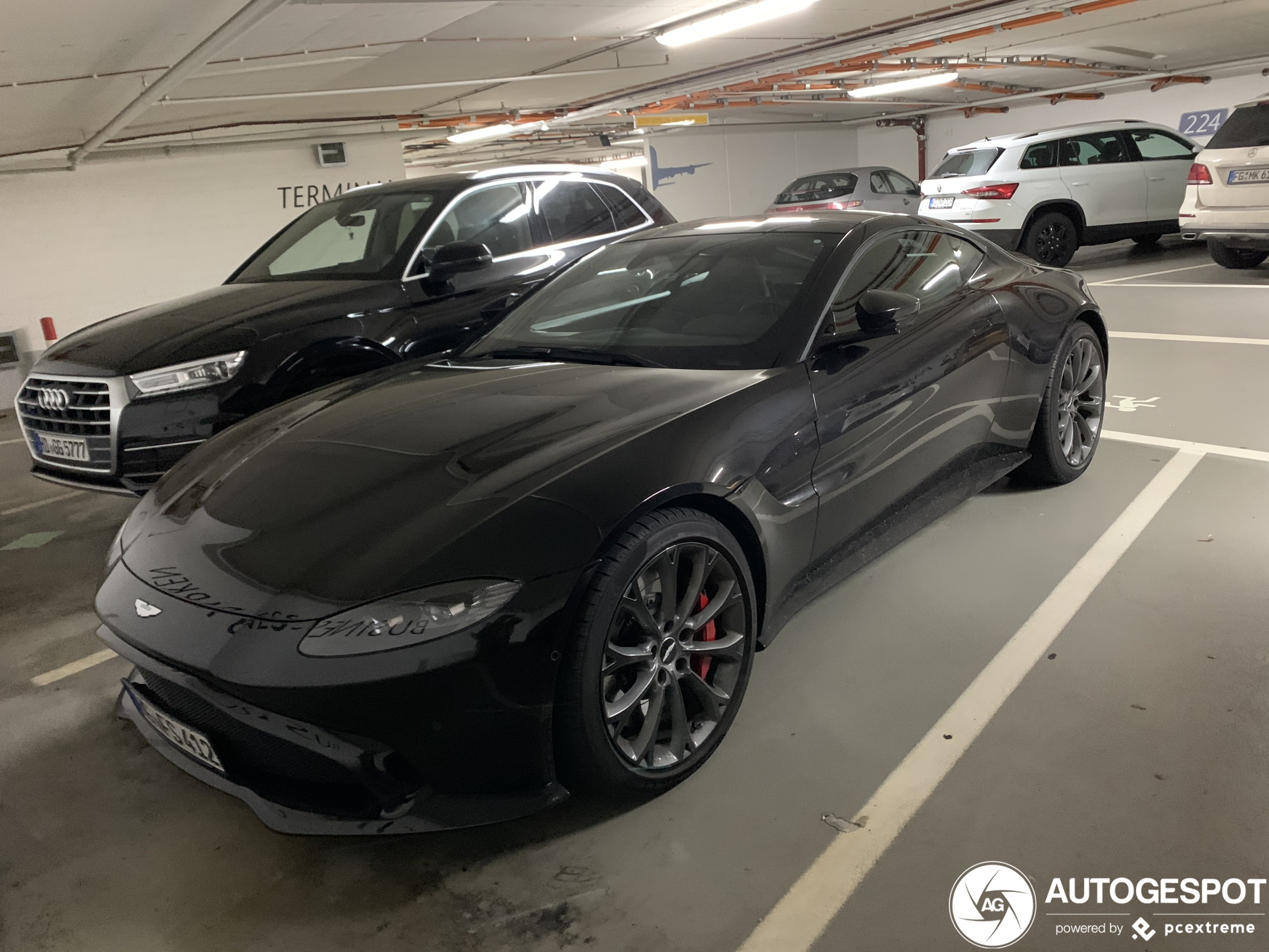 Aston Martin V8 Vantage 2018