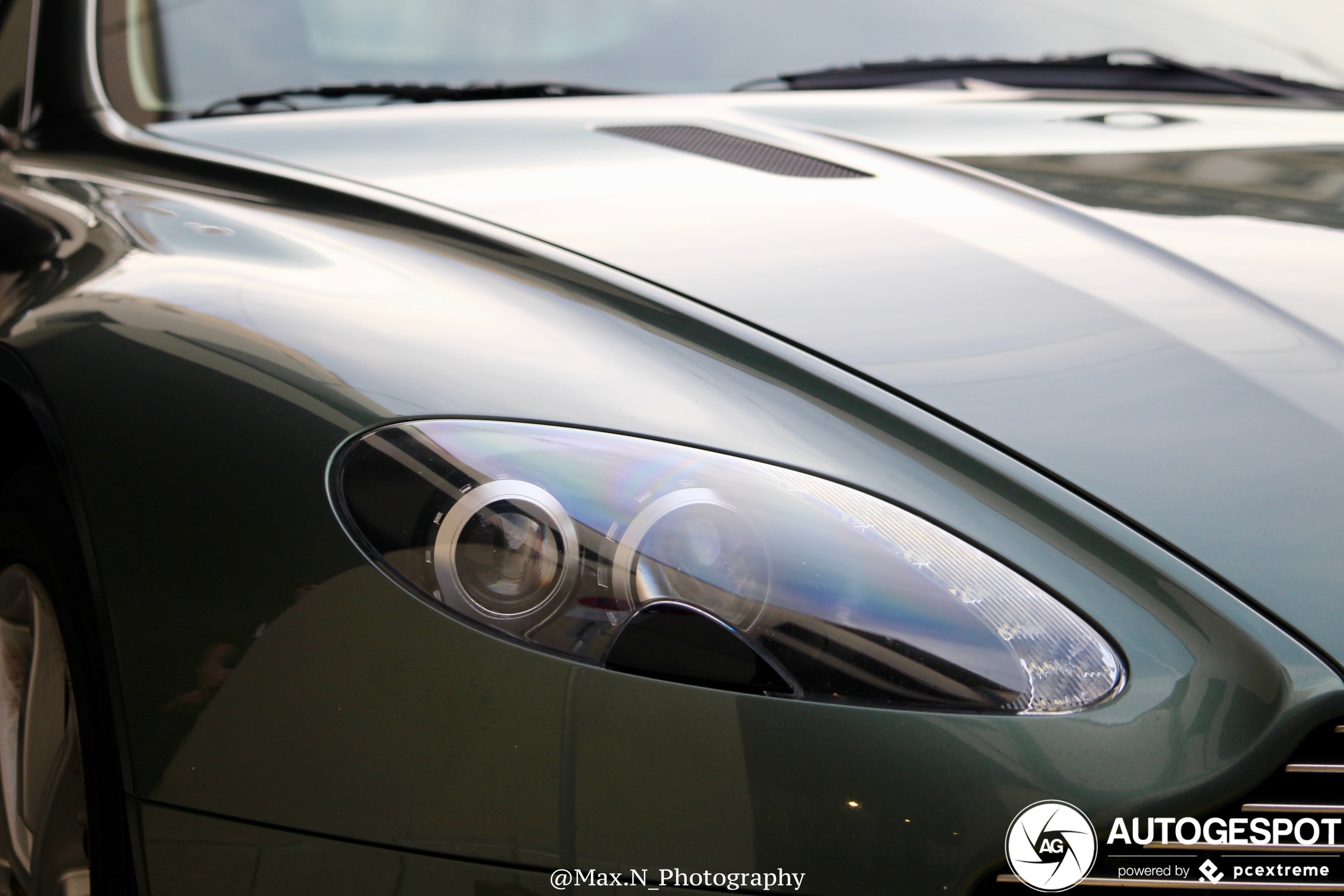 Aston Martin V8 Vantage