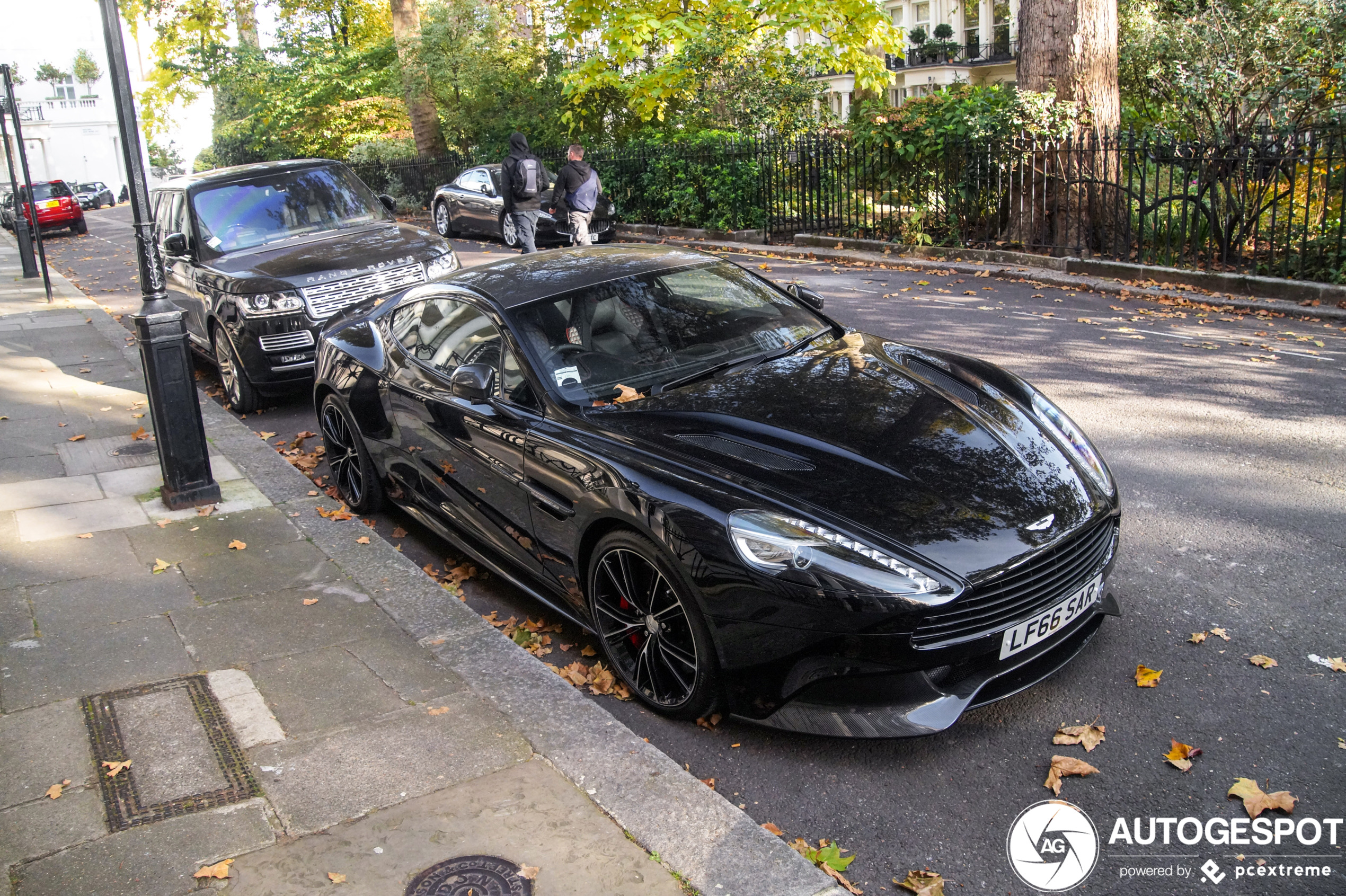 Aston Martin Vanquish 2015 Carbon Black Edition