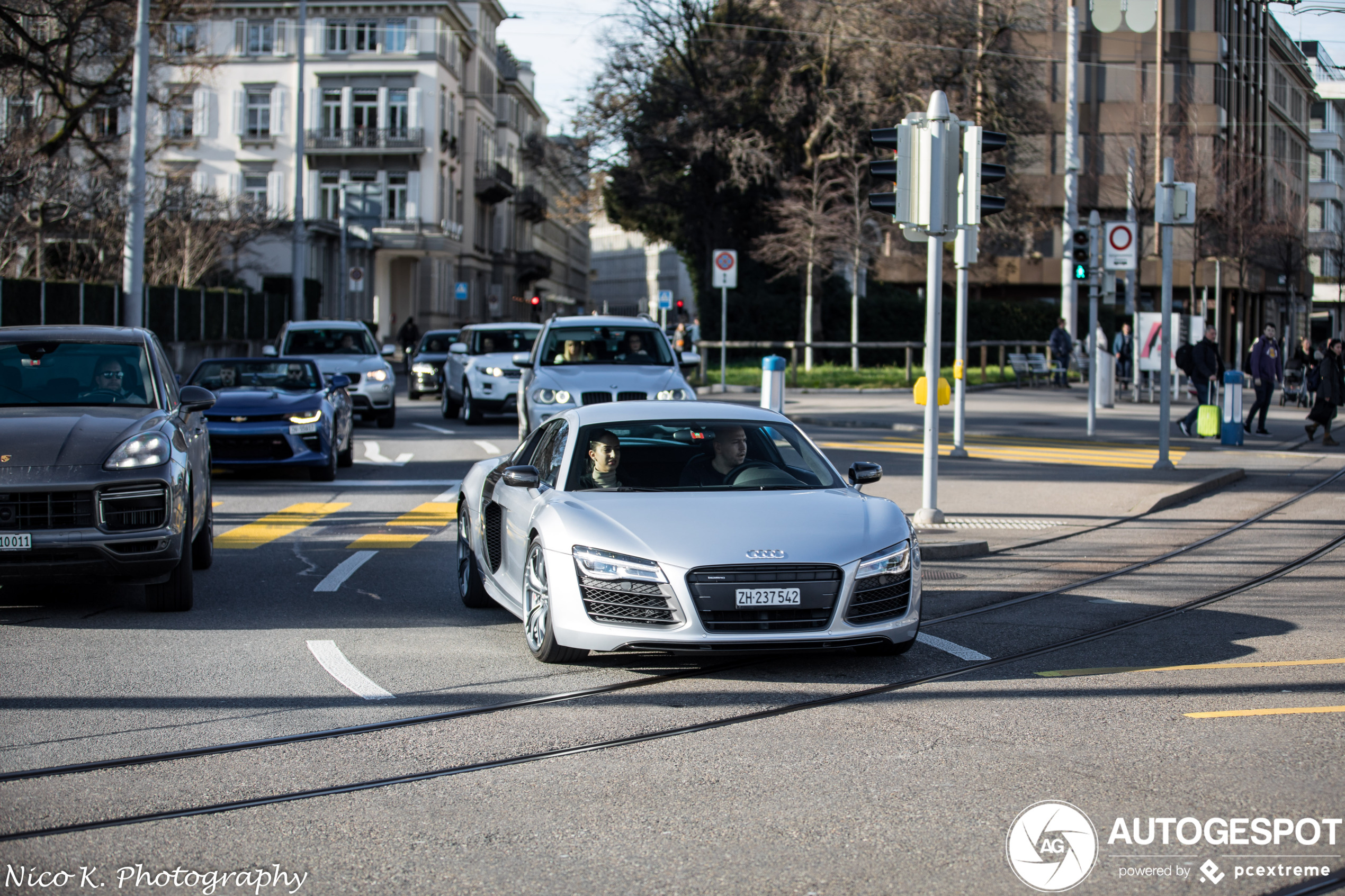 Audi R8 V10 Plus 2013