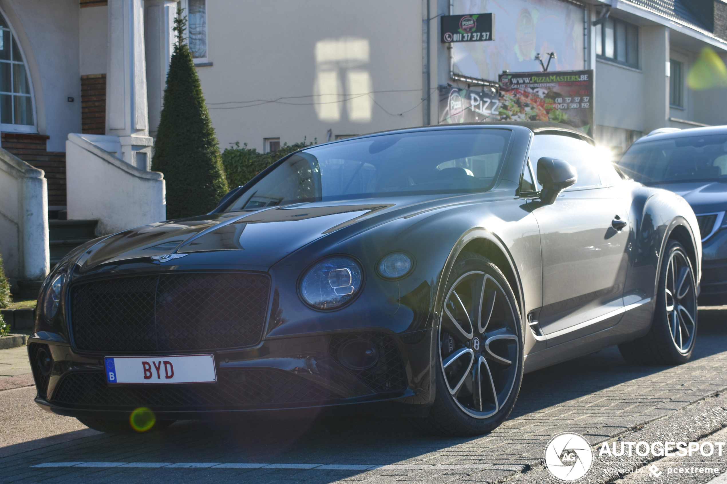 Bentley Continental GTC 2019