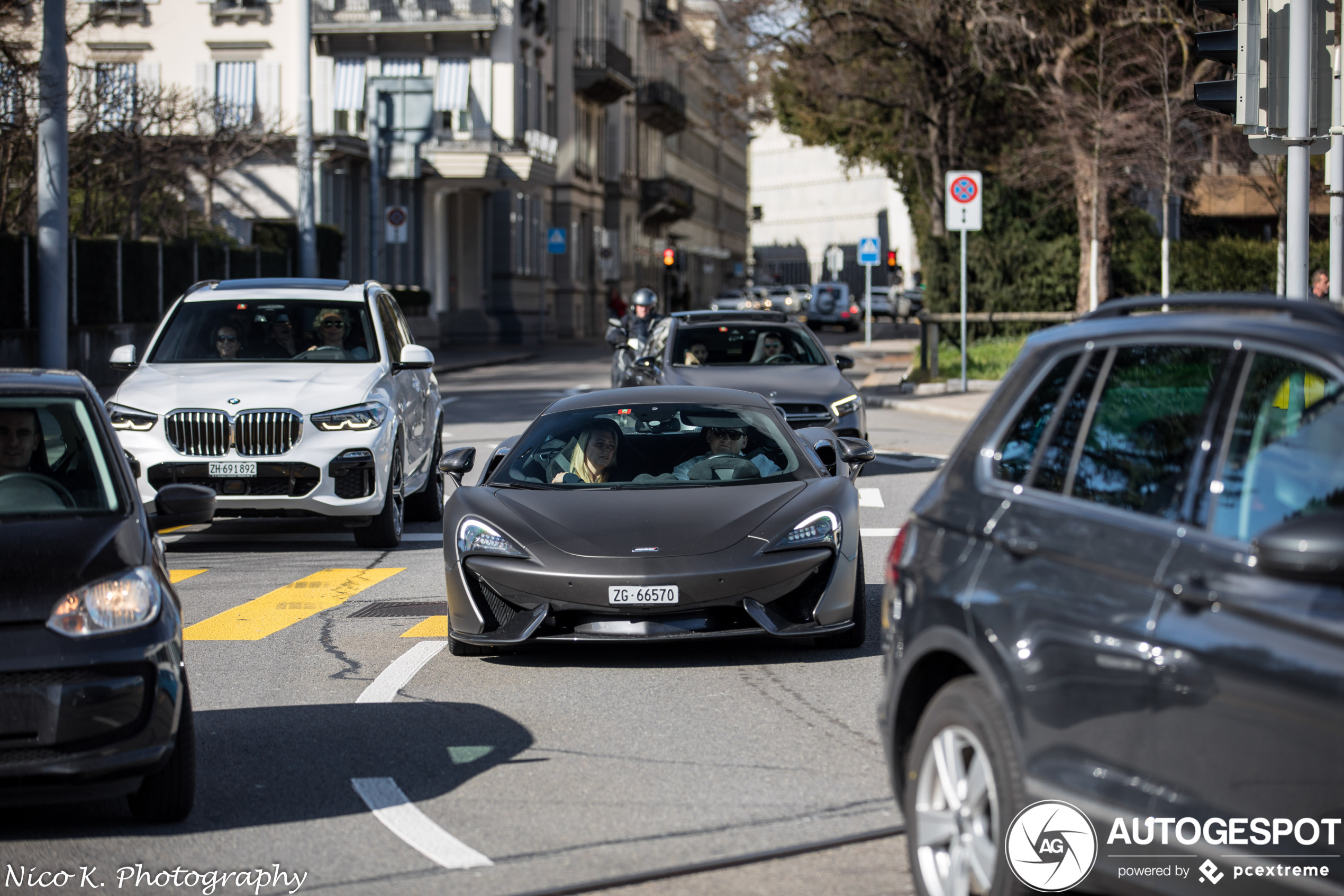 McLaren 570S