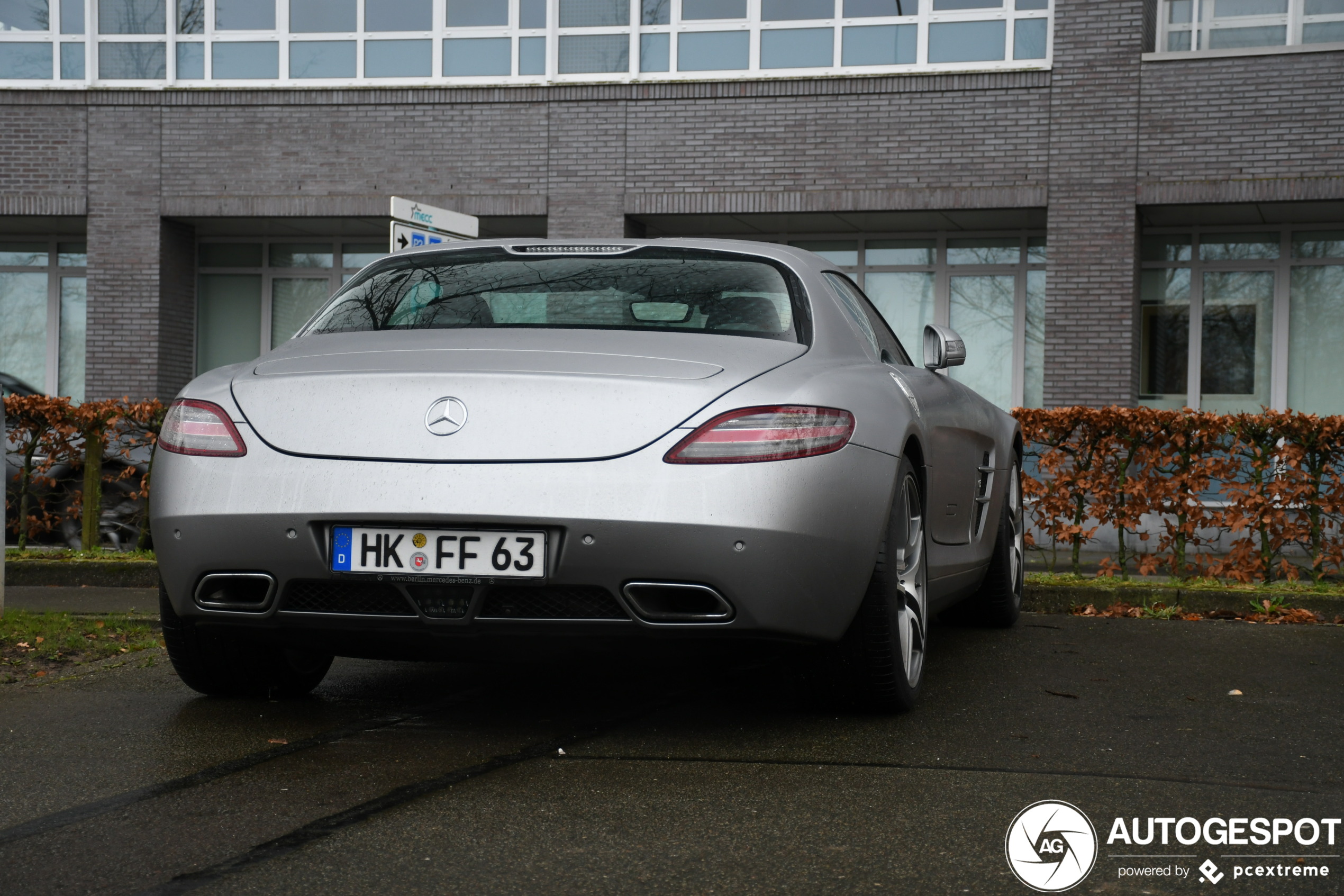 Mercedes-Benz SLS AMG