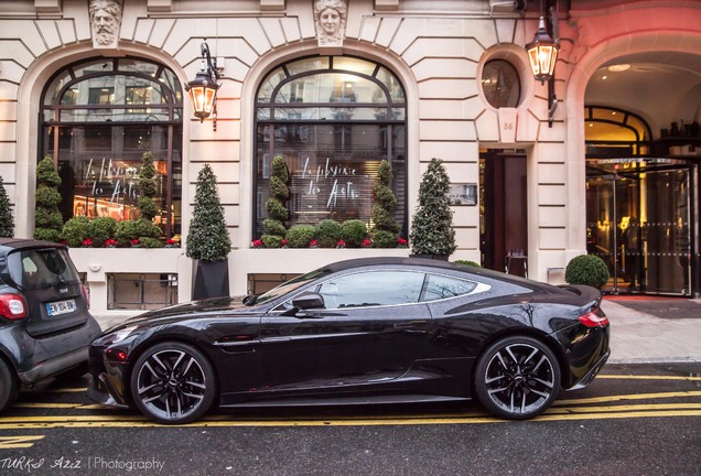 Aston Martin Vanquish 2013