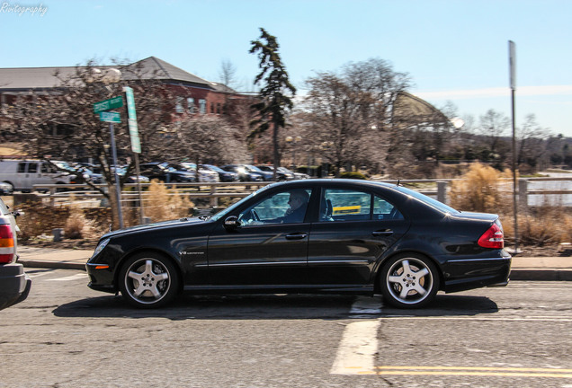 Mercedes-Benz E 55 AMG