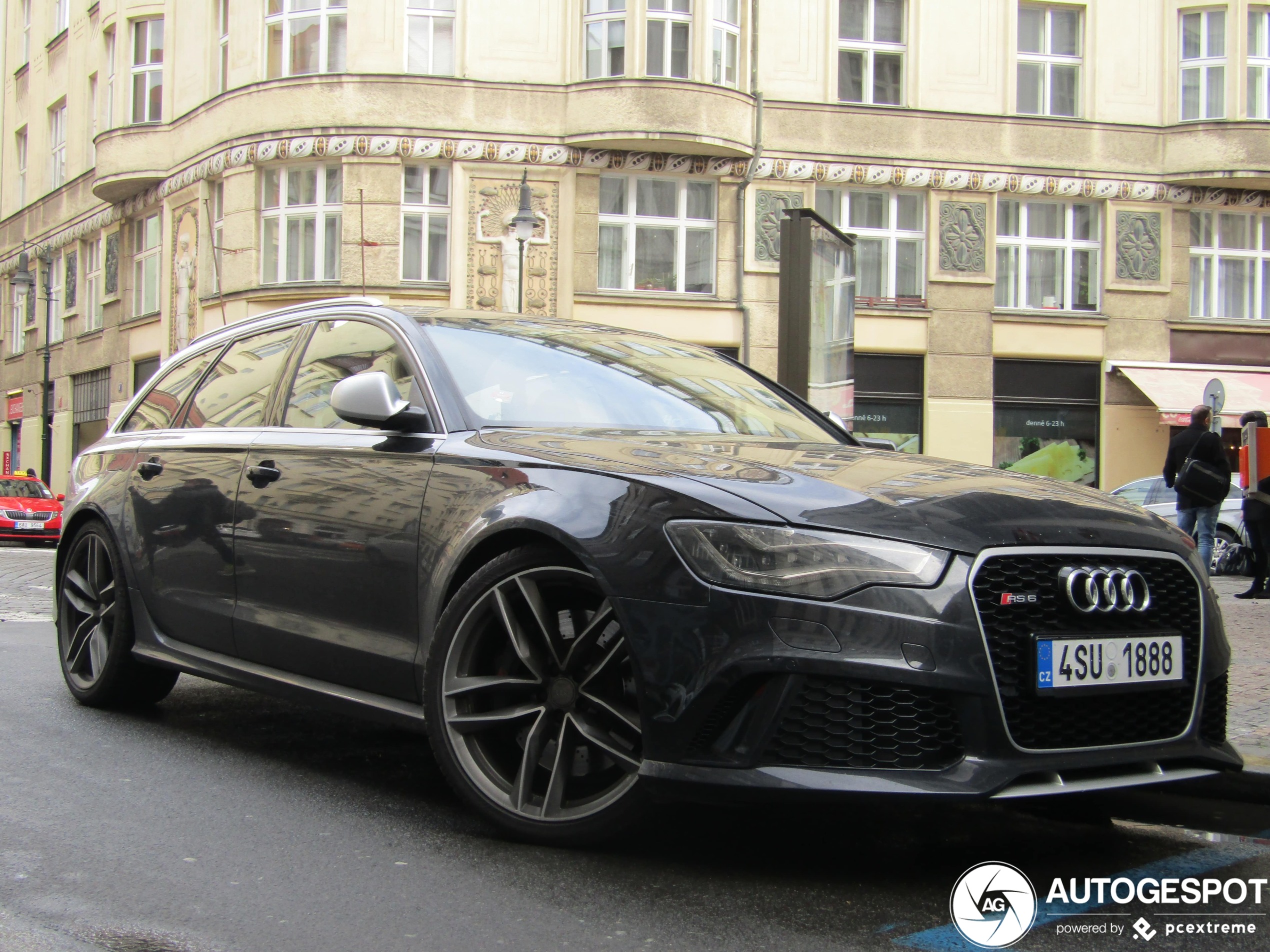 Audi RS6 Avant C7