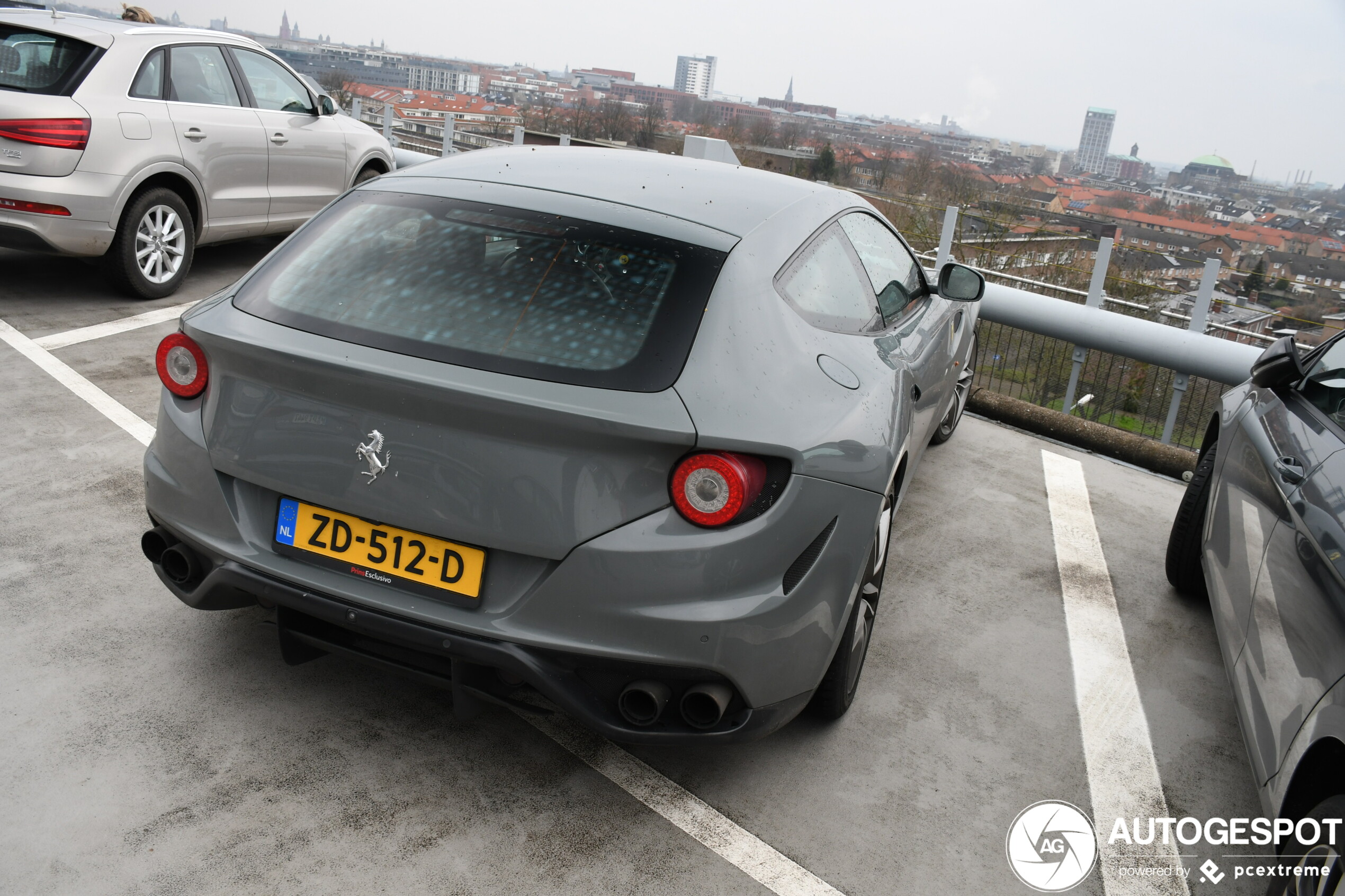 Ferrari FF