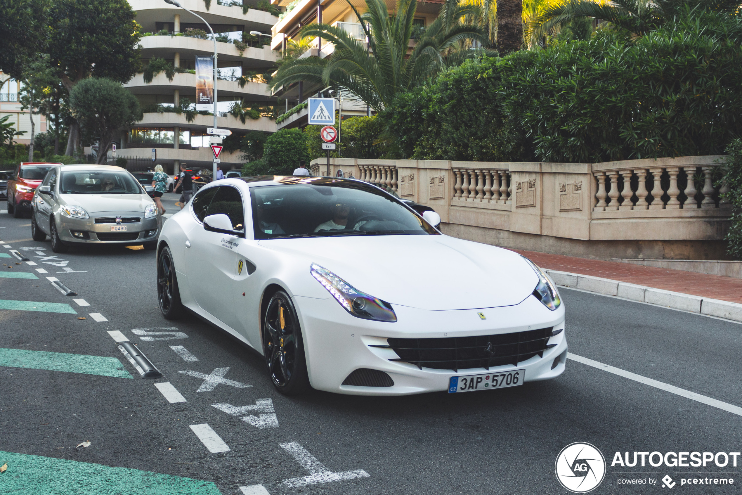 Ferrari FF