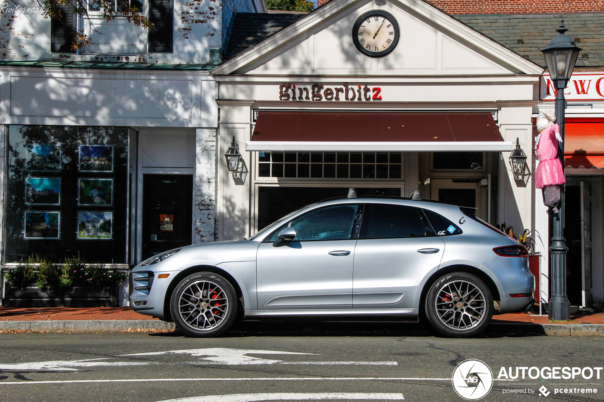 Porsche 95B Macan Turbo