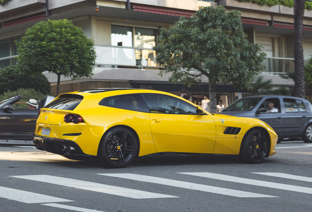 Ferrari GTC4Lusso