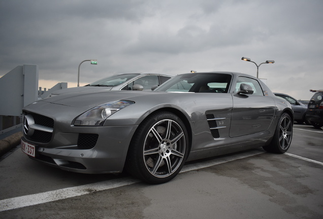 Mercedes-Benz SLS AMG