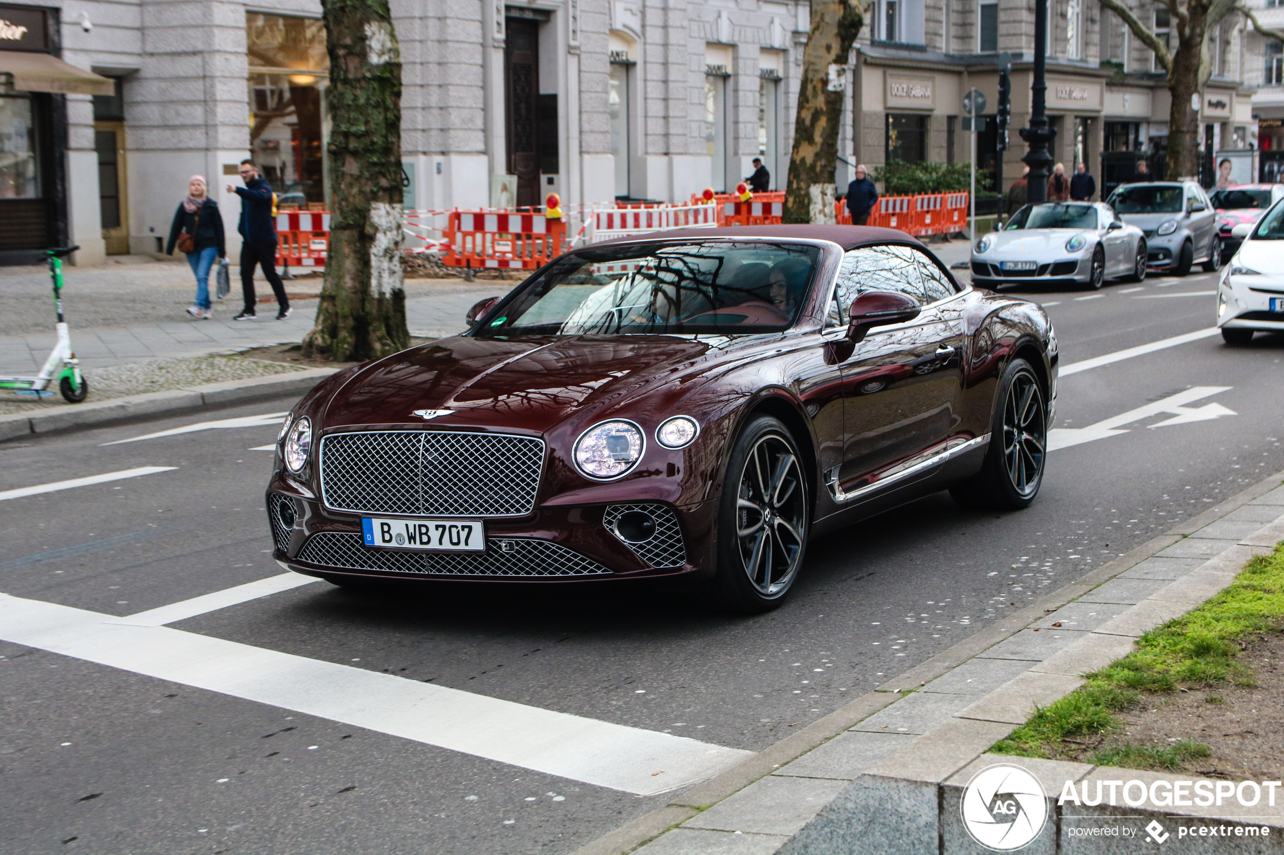 Bentley Continental GTC 2019