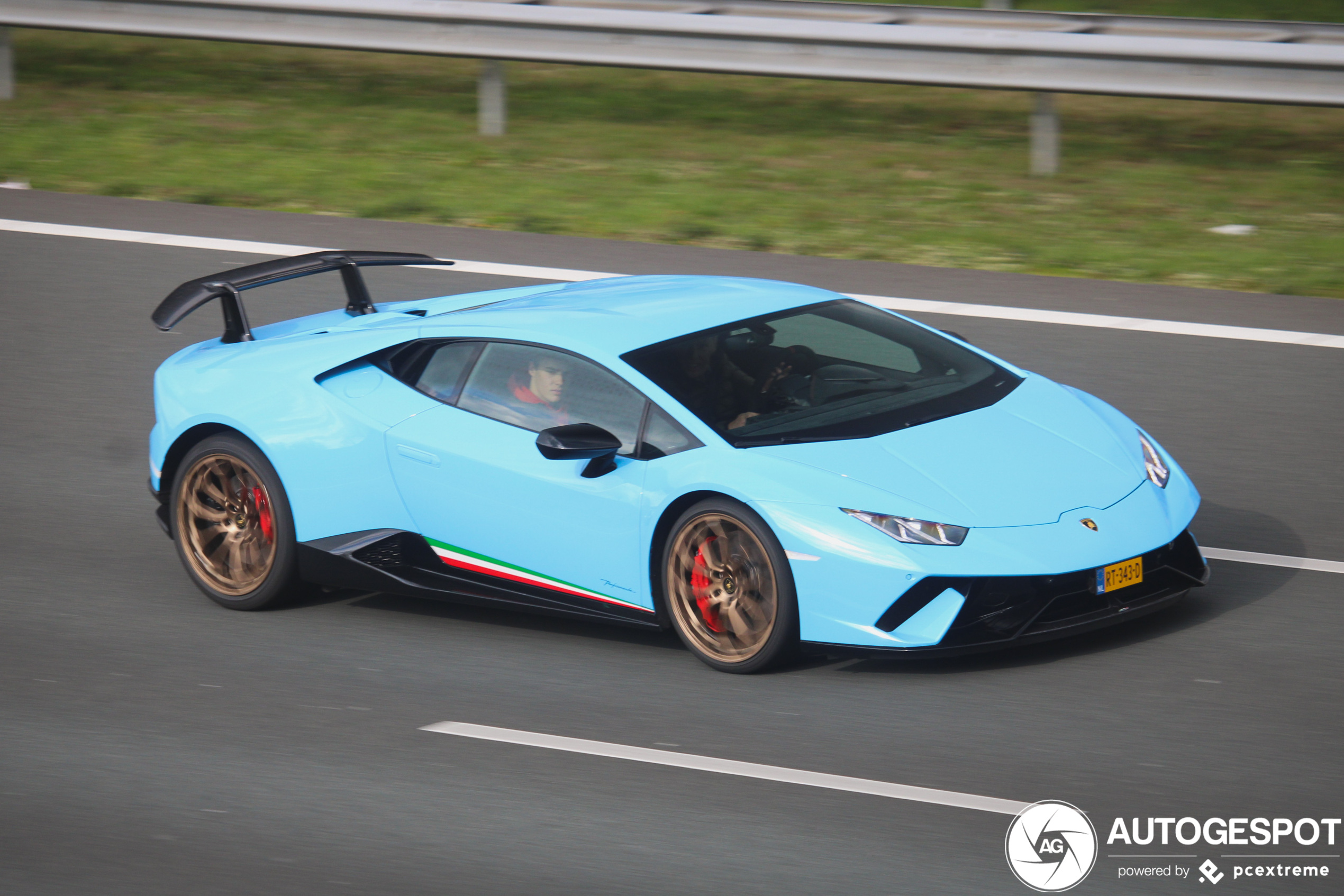 Lamborghini Huracán LP640-4 Performante