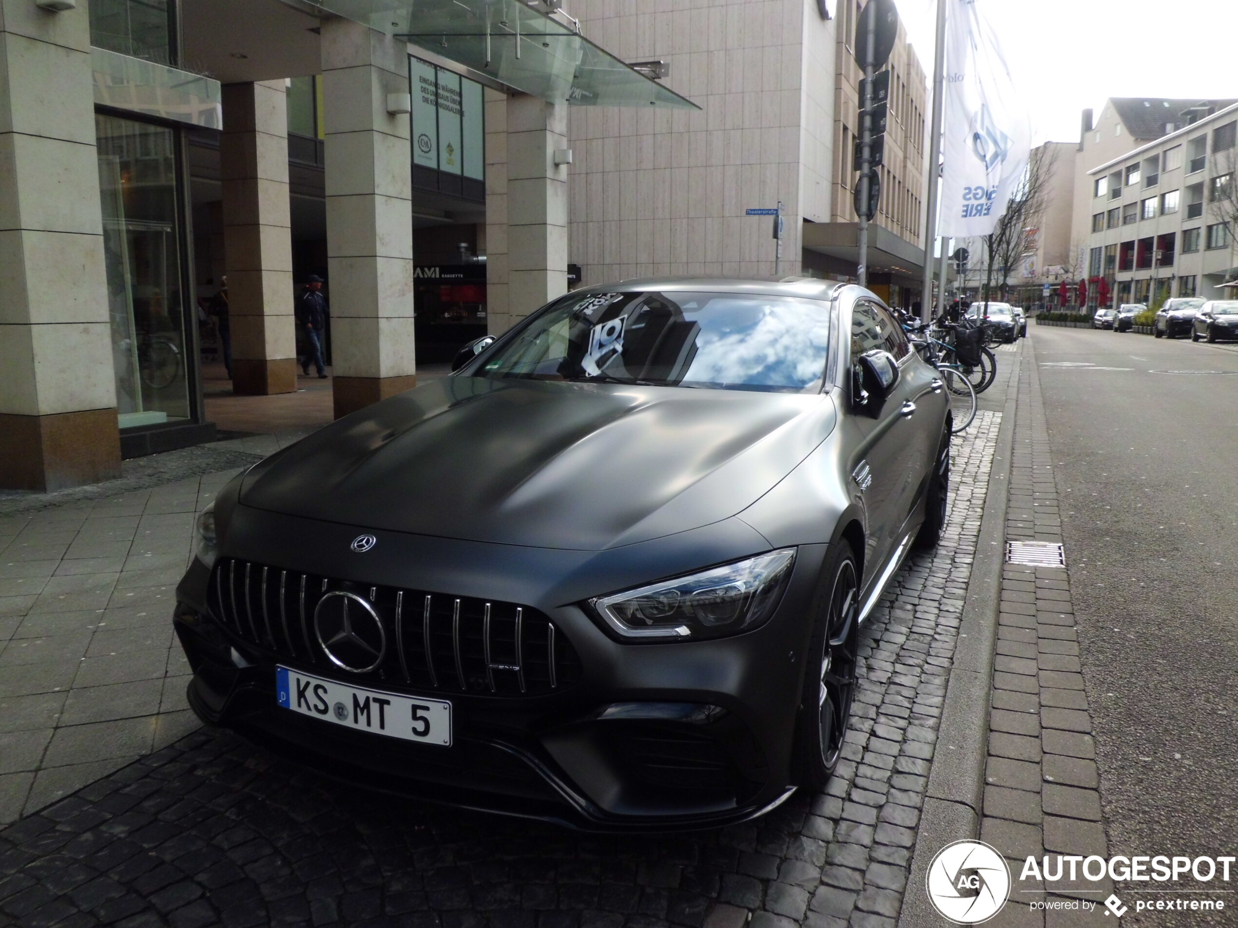 Mercedes-AMG GT 63 X290