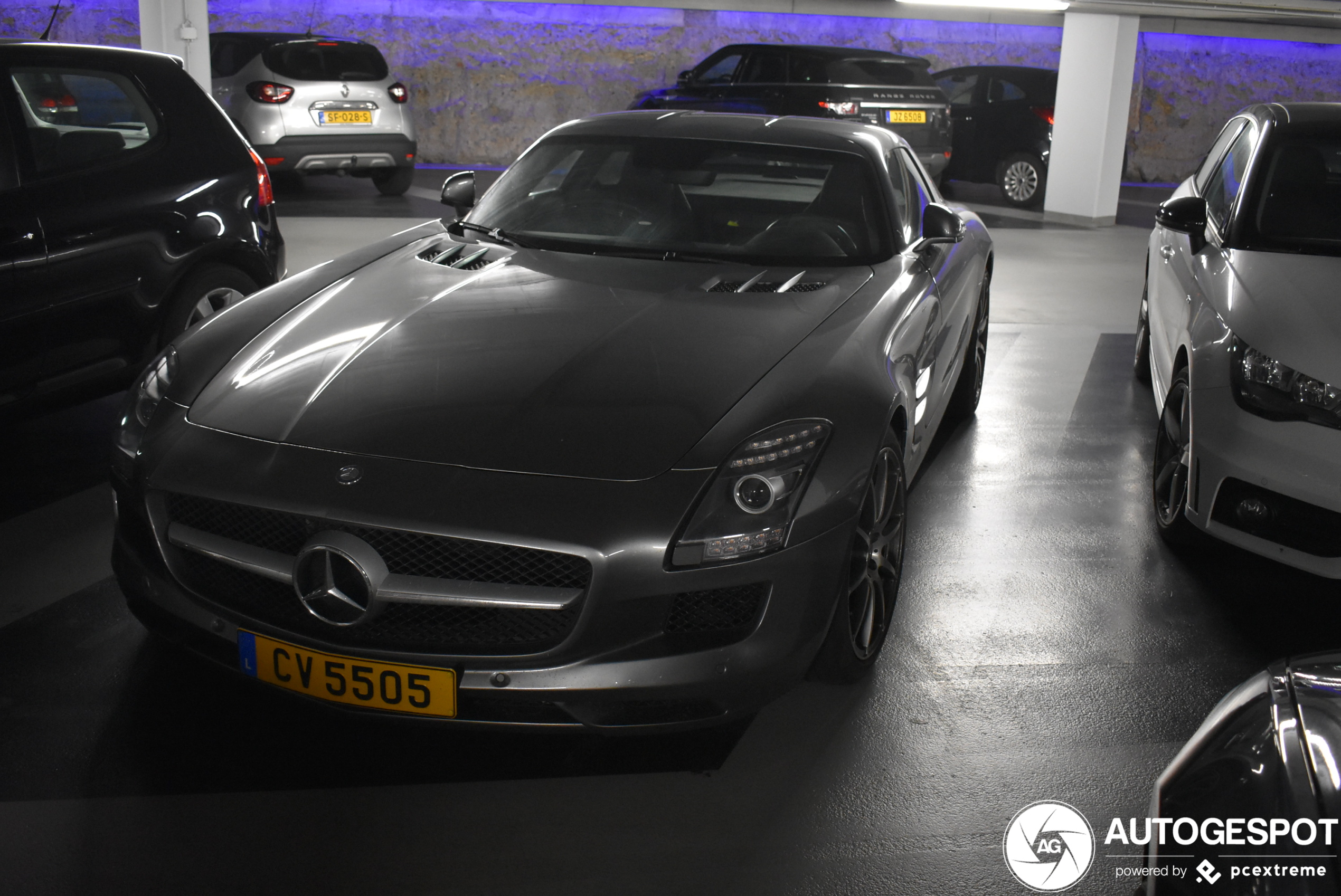 Mercedes-Benz SLS AMG