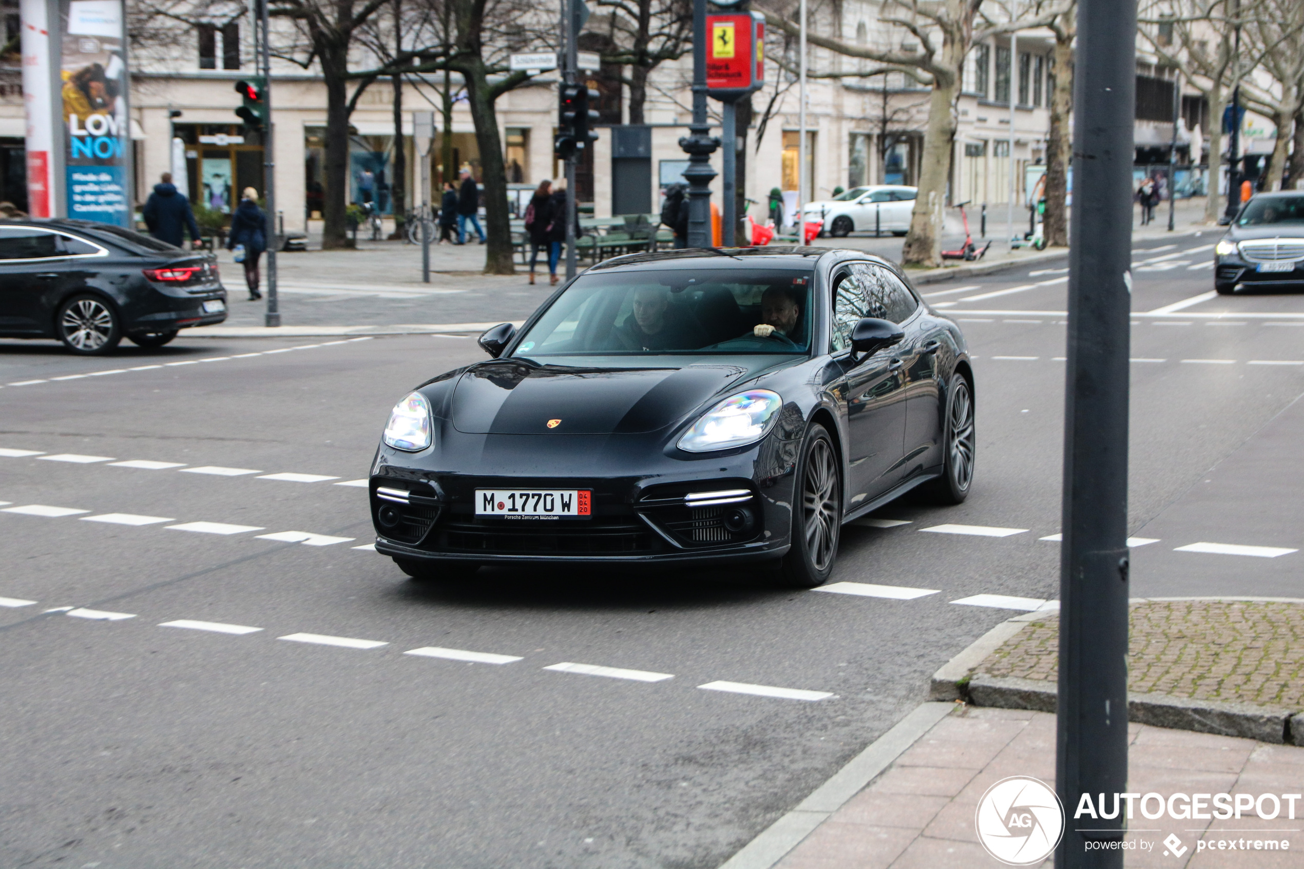 Porsche 971 Panamera Turbo Sport Turismo