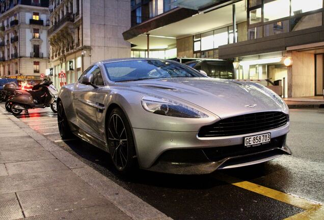 Aston Martin Vanquish 2013