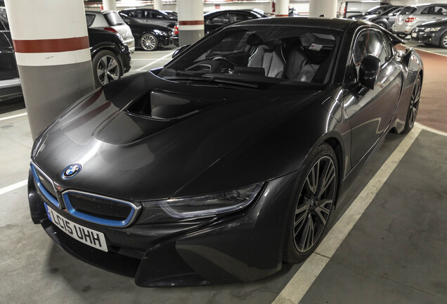 BMW i8