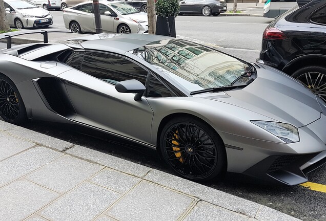 Lamborghini Aventador LP750-4 SuperVeloce Roadster