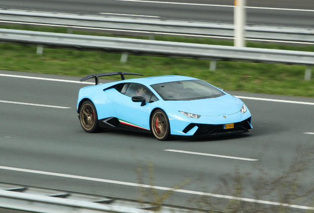 Lamborghini Huracán LP640-4 Performante