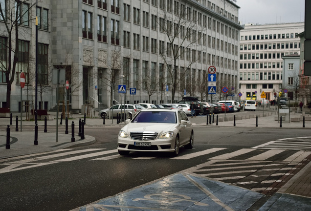 Mercedes-Benz S 63 AMG W221 2010