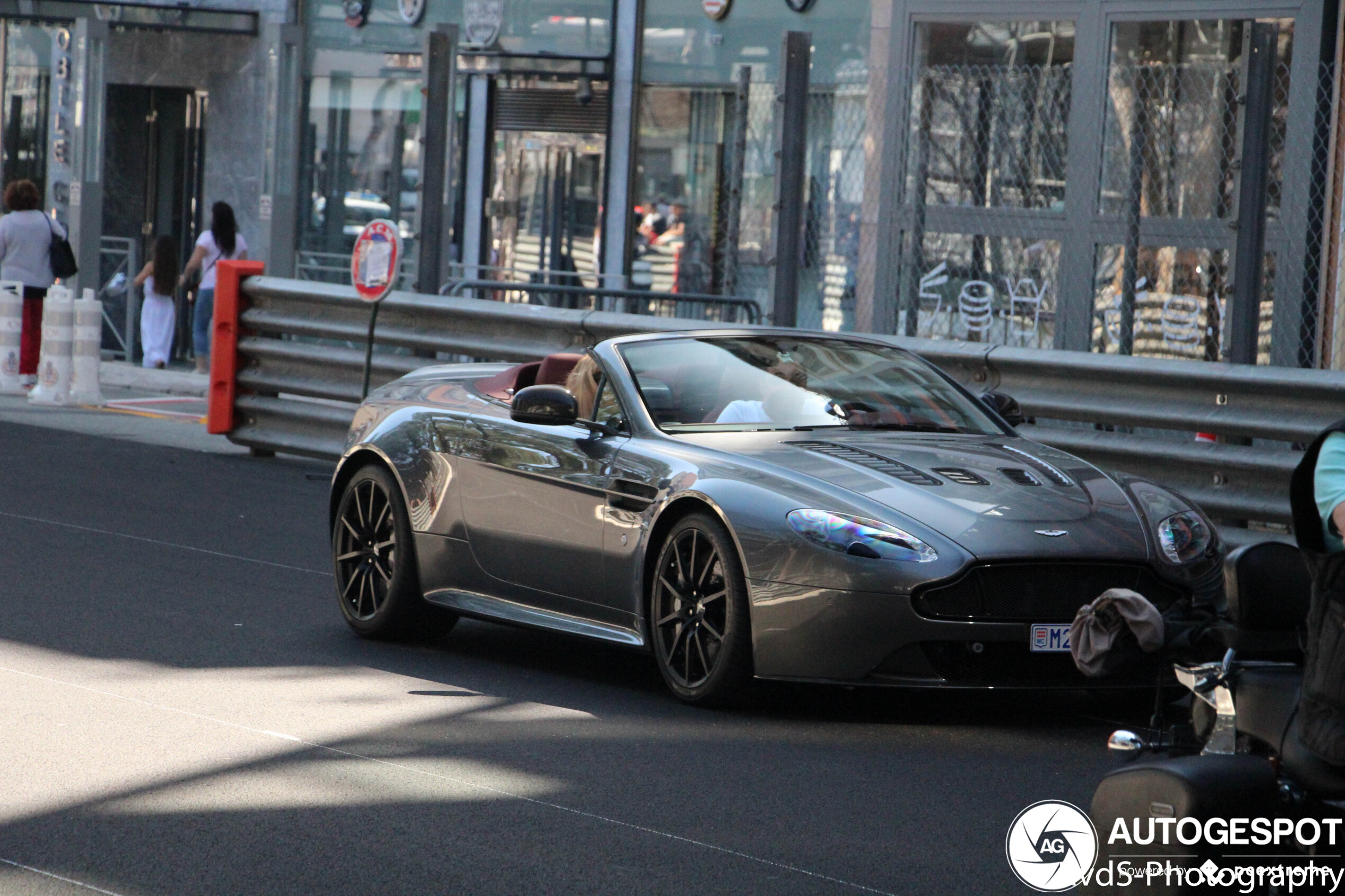 Aston Martin V12 Vantage S Roadster