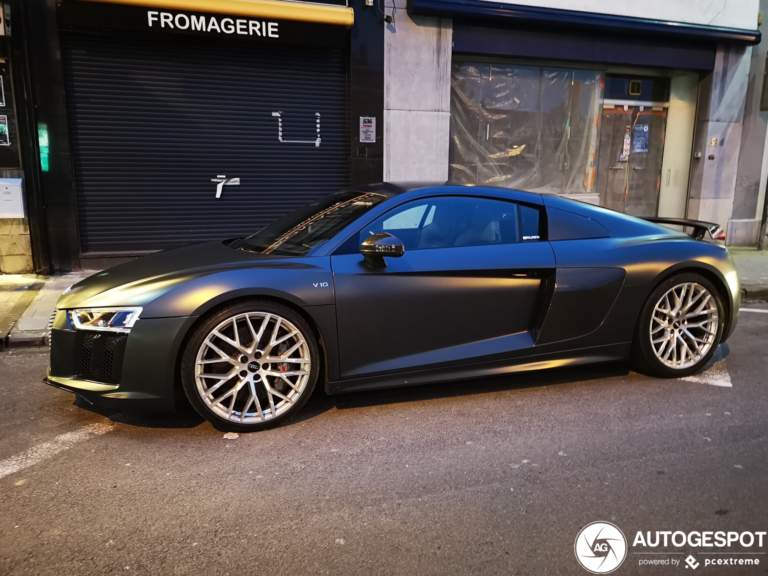 Audi R8 V10 Plus 2015