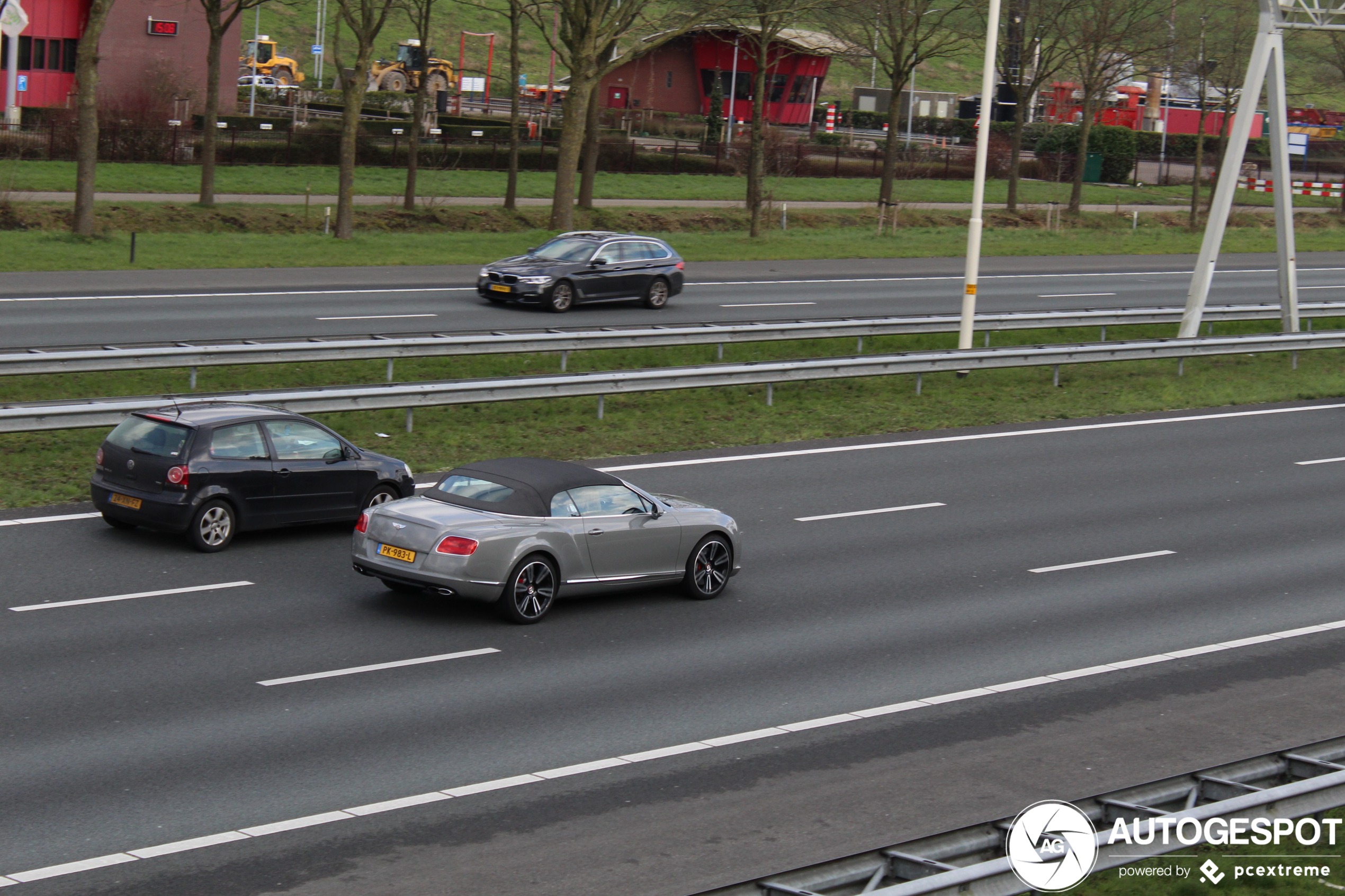 Bentley Continental GTC V8